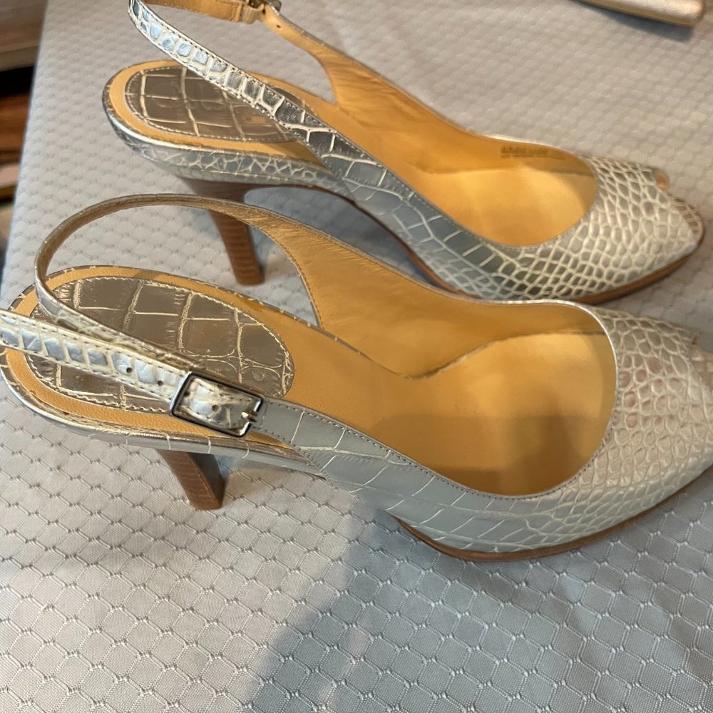 Cole Haan Silver Metallic 9M/ Leather Wood Stack 3" Heel Peep Toe